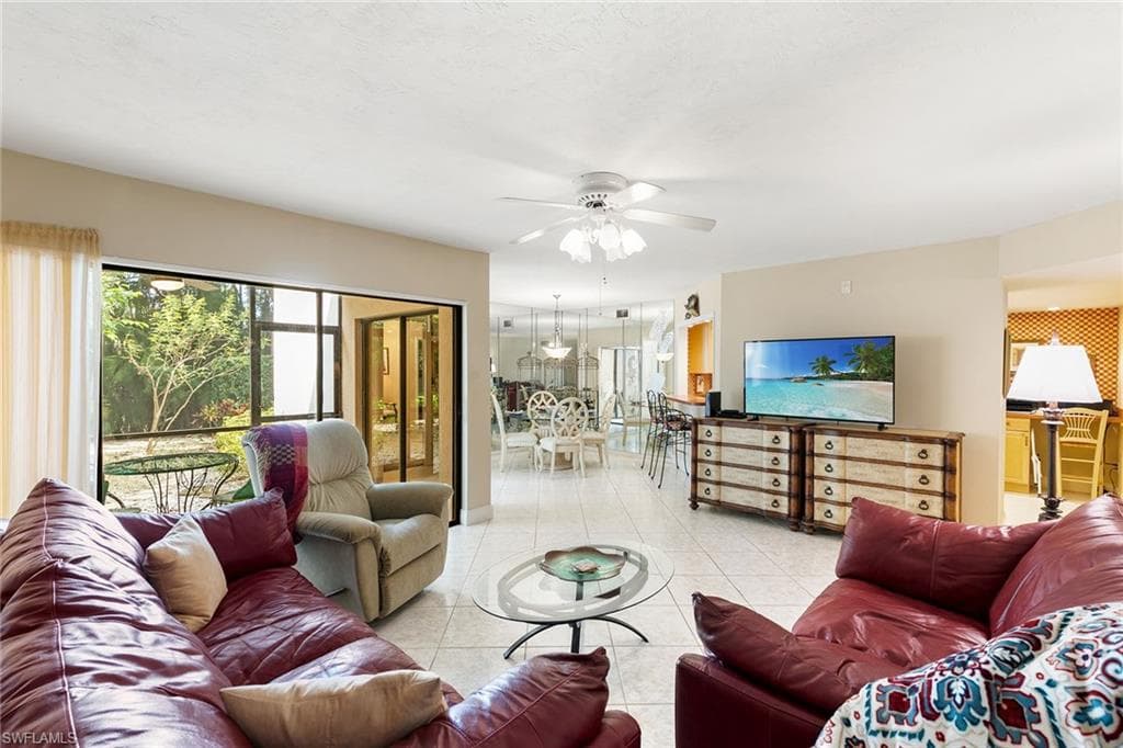 592 Beachwalk CIR # N102, NAPLES FL 34108-9