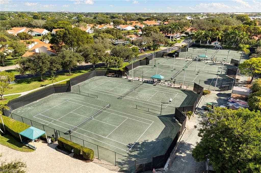 592 Beachwalk CIR # N102, NAPLES FL 34108-28