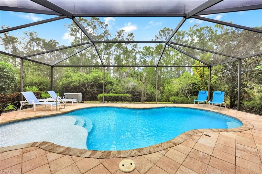 7655 Martino CIR, NAPLES FL 34112-25