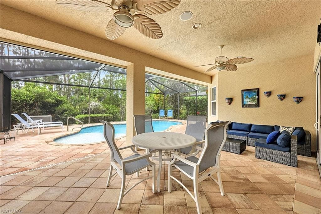 7655 Martino CIR, NAPLES FL 34112-24