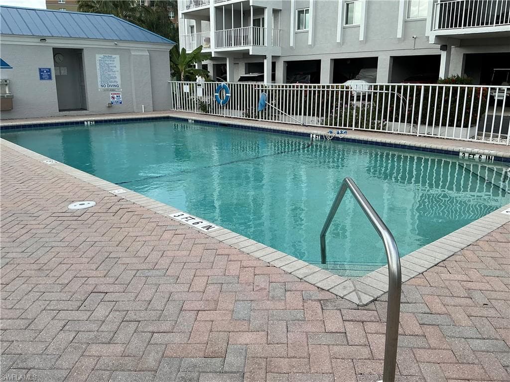 2885 Palm Beach BLVD # 408, FORT MYERS FL 33916-5