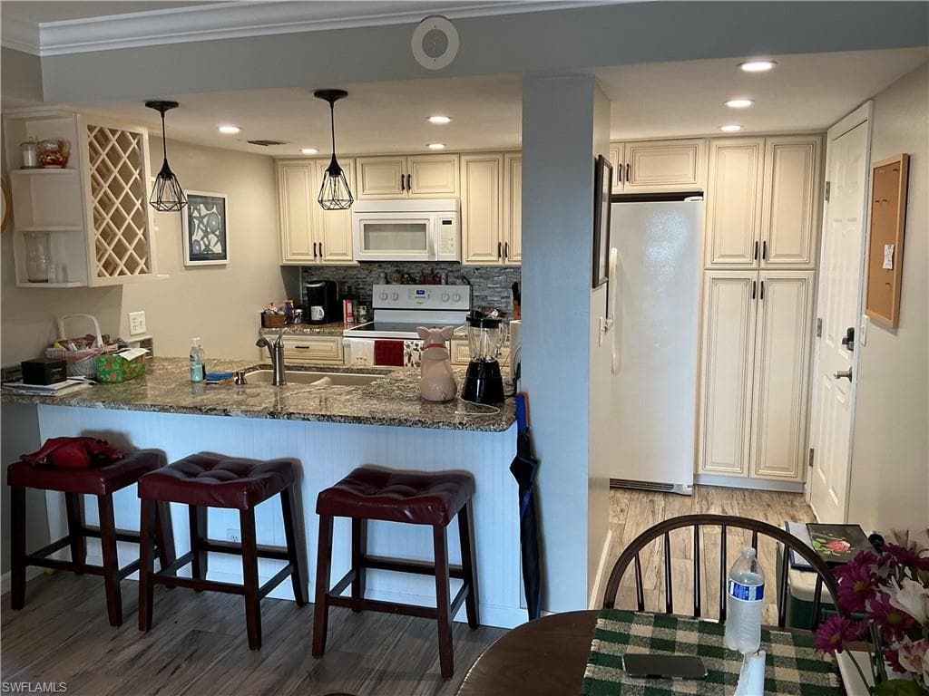 2885 Palm Beach BLVD # 408, FORT MYERS FL 33916-21