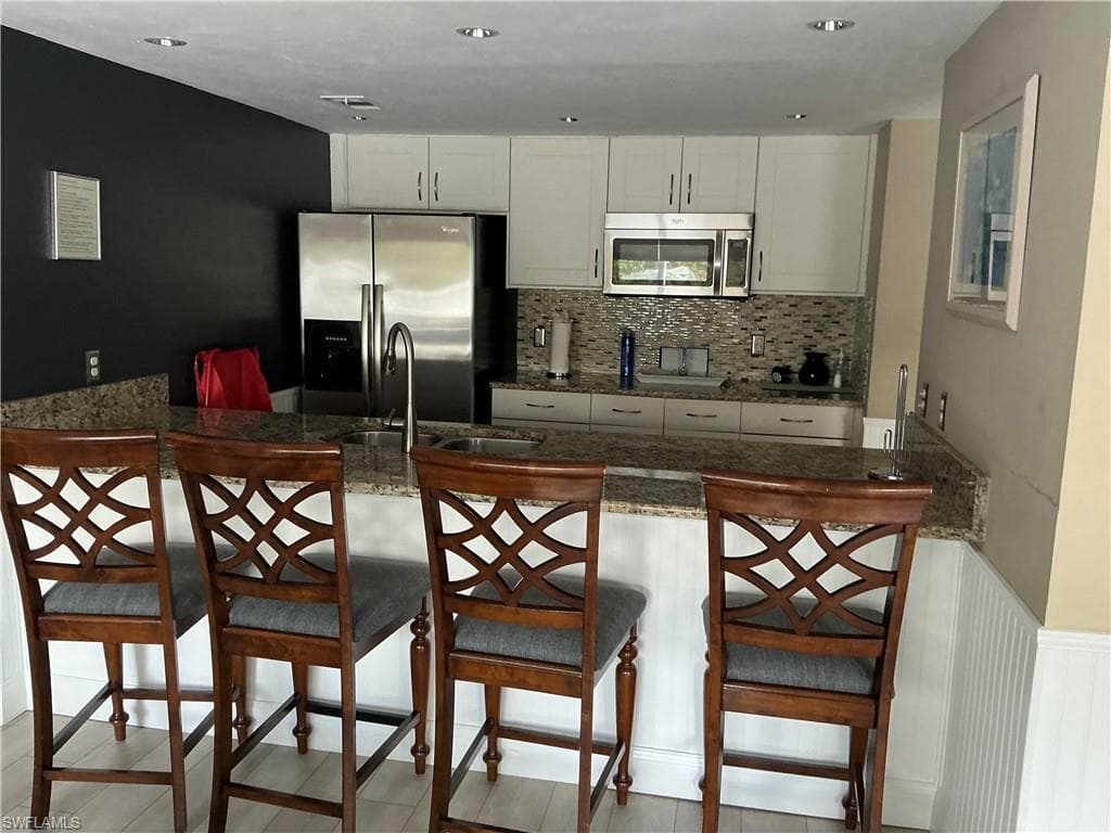 2885 Palm Beach BLVD # 408, FORT MYERS FL 33916-26