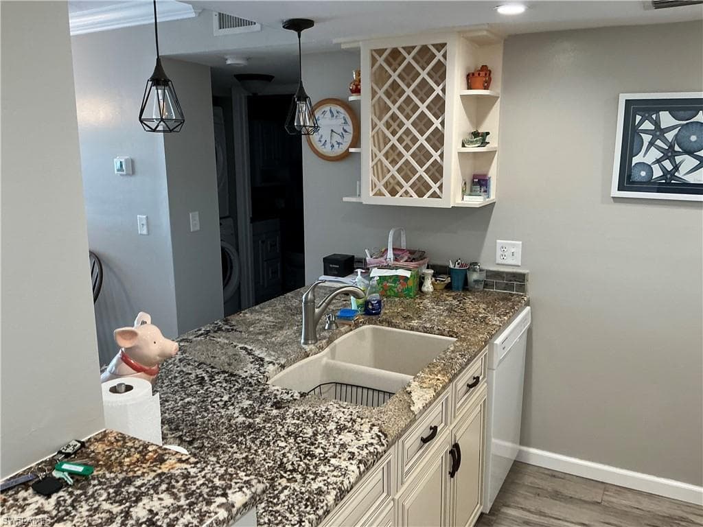 2885 Palm Beach BLVD # 408, FORT MYERS FL 33916-9