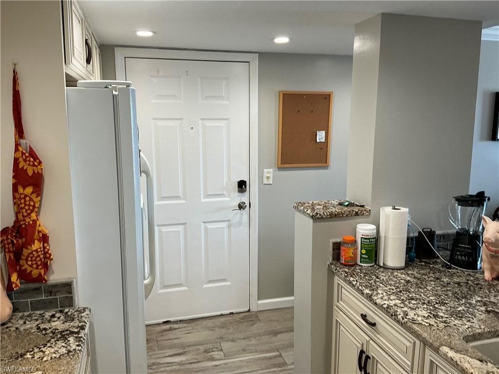 2885 Palm Beach BLVD # 408, FORT MYERS FL 33916-13