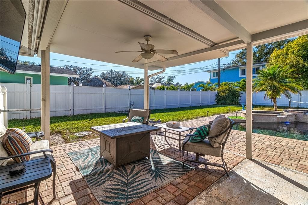 2376 Armour DR, DUNEDIN FL 34698-28