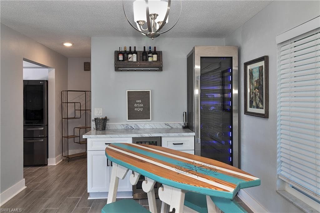 2376 Armour DR, DUNEDIN FL 34698-7