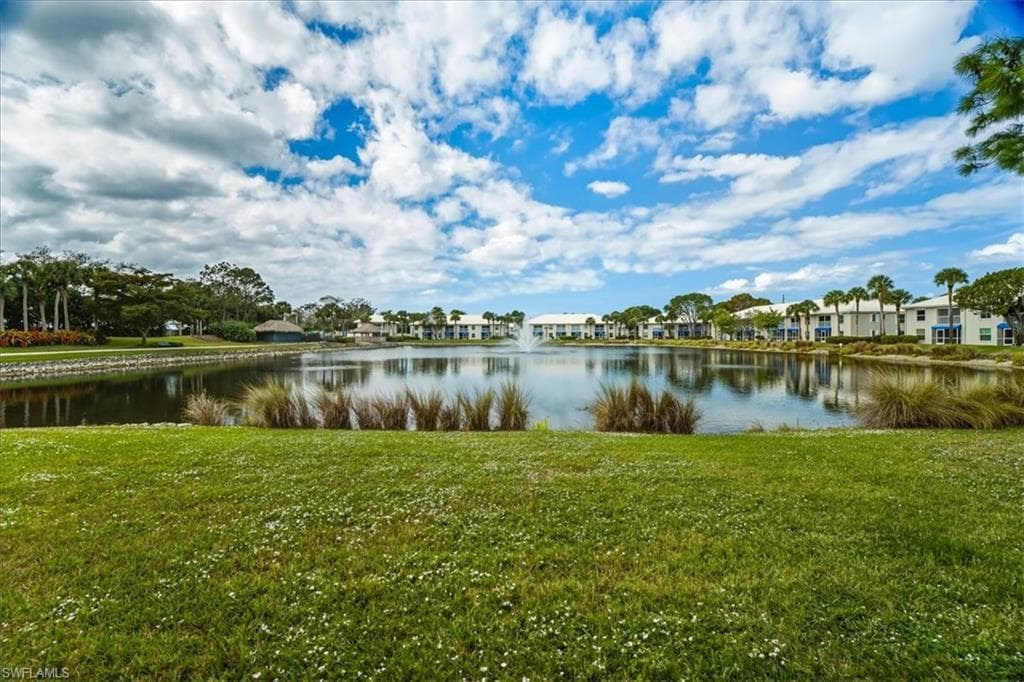 845 Gulf Pavilion DR # 102, NAPLES FL 34108-28