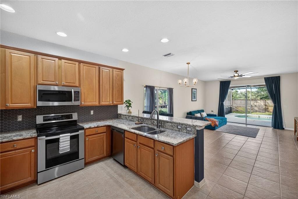 9720 Gladiolus Preserve CIR, FORT MYERS FL 33908-12