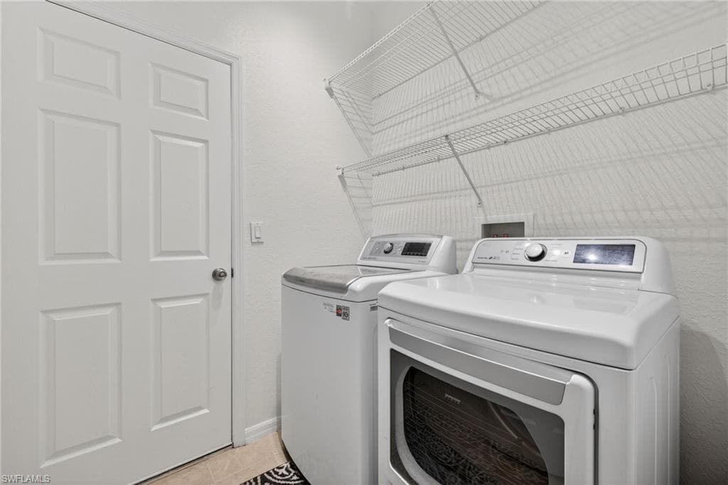 9720 Gladiolus Preserve CIR, FORT MYERS FL 33908-32