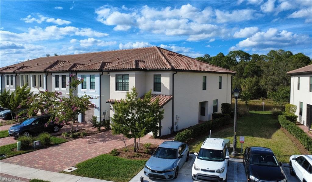 1437 Weeping Willow CT, CAPE CORAL FL 33909-2