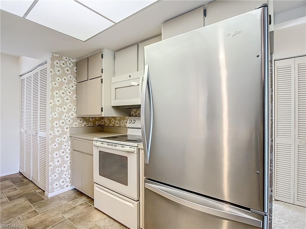 1595 Bunting LN, SANIBEL FL 33957-10