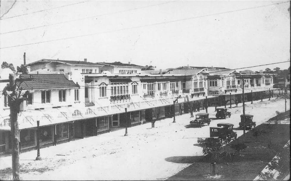 65 S Palm AVE # 1205, SARASOTA FL 34236-14