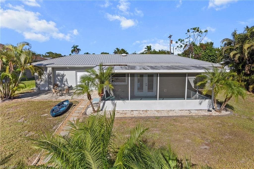 1956 Indian Creek DR, NORTH FORT MYERS FL 33917-18