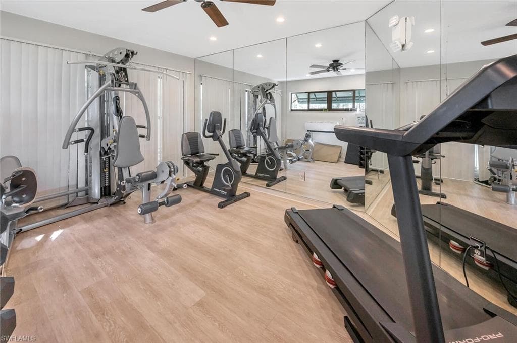 571 Beachwalk CIR # S201, NAPLES FL 34108-19