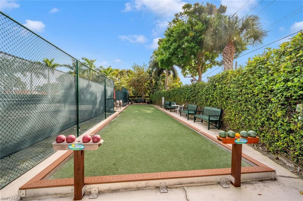 571 Beachwalk CIR # S201, NAPLES FL 34108-23
