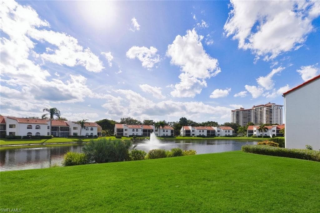 571 Beachwalk CIR # S201, NAPLES FL 34108-14