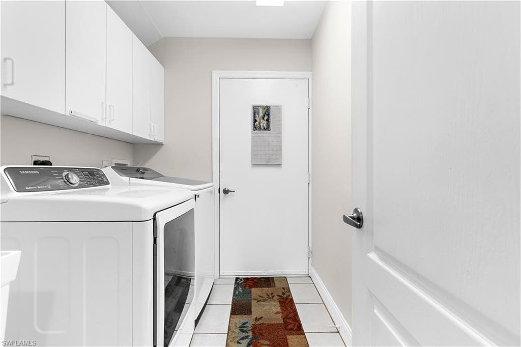 9601 Village View BLVD # 102, BONITA SPRINGS FL 34135-18