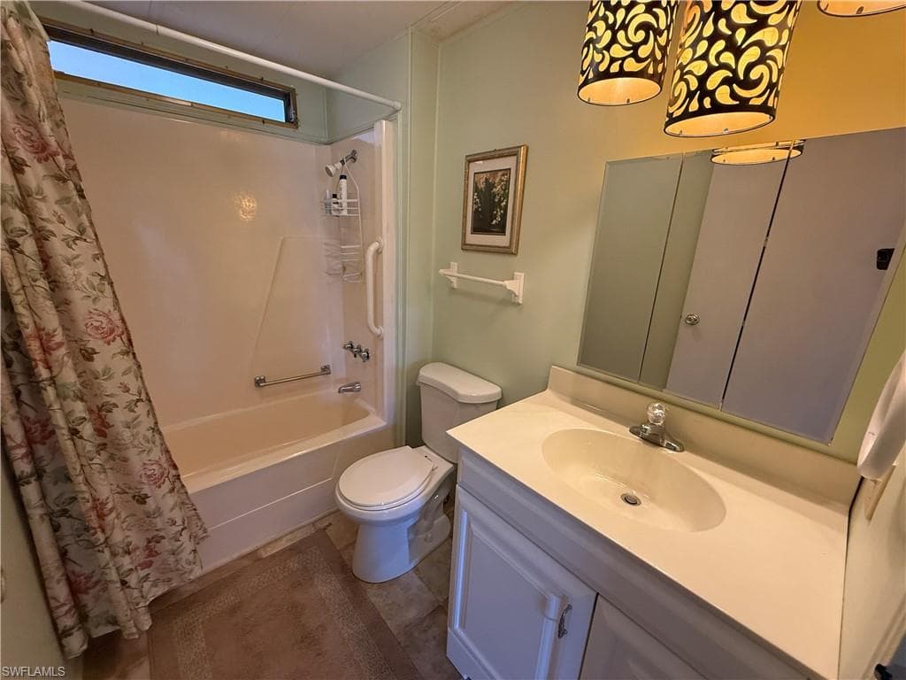 541 Freedom ST, NORTH FORT MYERS FL 33917-16