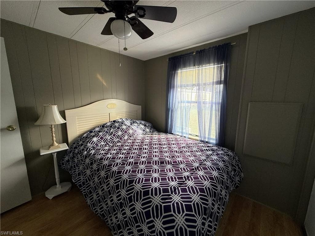 541 Freedom ST, NORTH FORT MYERS FL 33917-14