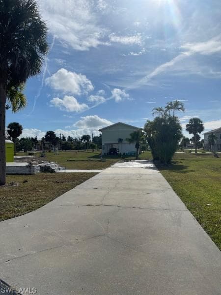 13651 Sora DR, FORT MYERS FL 33908-2