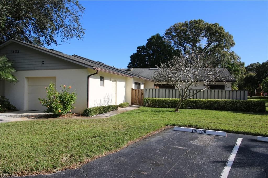 1433 Captains WALK # 18C, FORT PIERCE FL 34950-10