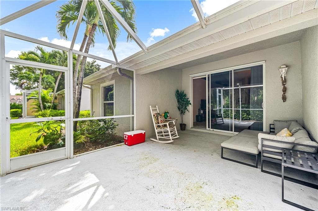 6140 MANDALAY CIR, NAPLES FL 34112-26