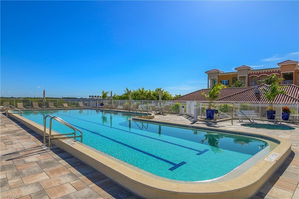 451 Bayfront PL # 5201, NAPLES FL 34102-1