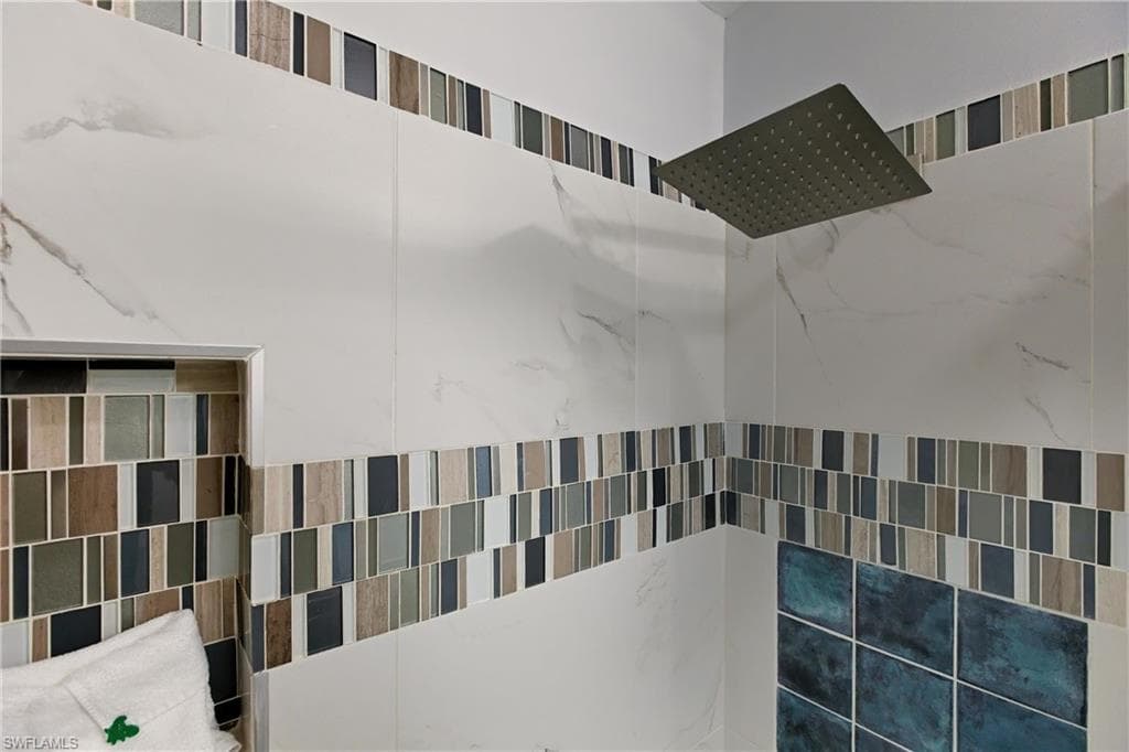 185 Hibiscus DR, FORT MYERS BEACH FL 33931-22