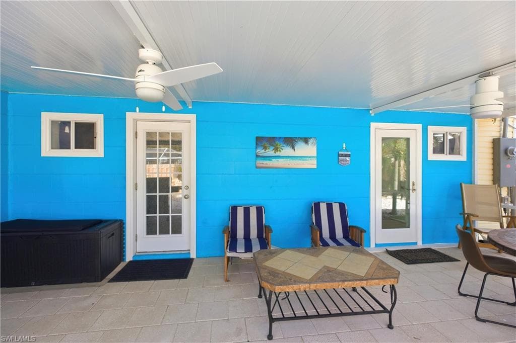 185 Hibiscus DR, FORT MYERS BEACH FL 33931-30