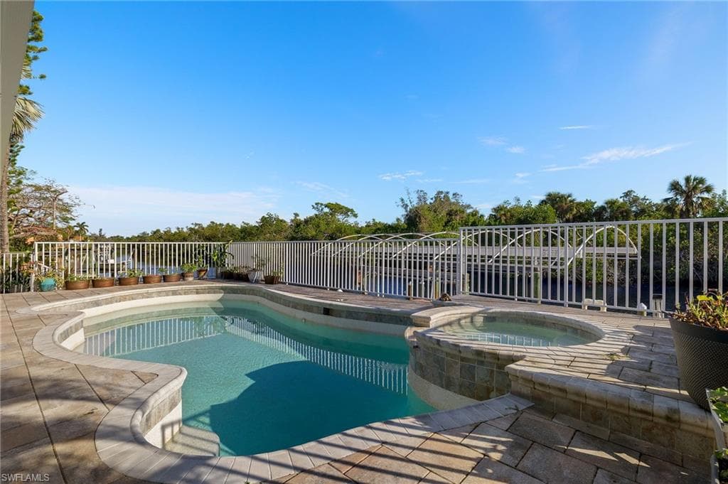 5539 Natoma DR-29
