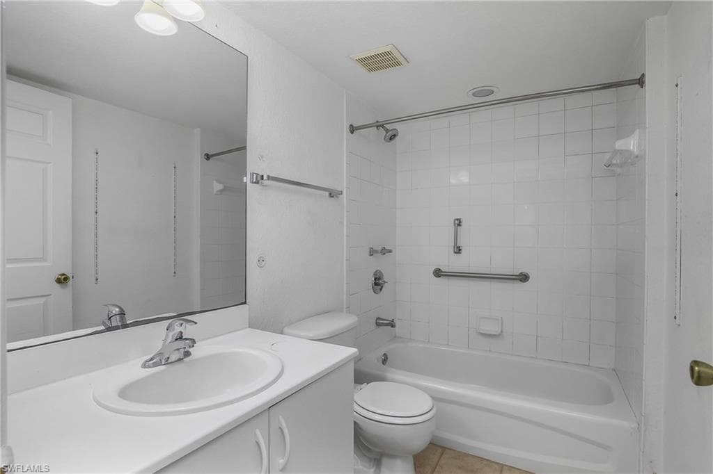 27075 Matheson AVE # 105, BONITA SPRINGS FL 34135-19