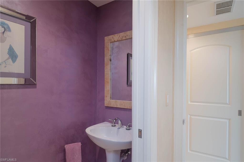 2080 W 1st ST # 206, FORT MYERS FL 33901-13