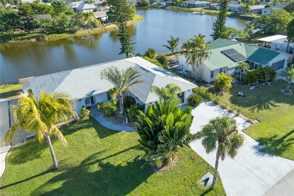 10322 Sandy Hollow LN, BONITA SPRINGS FL 34135-25