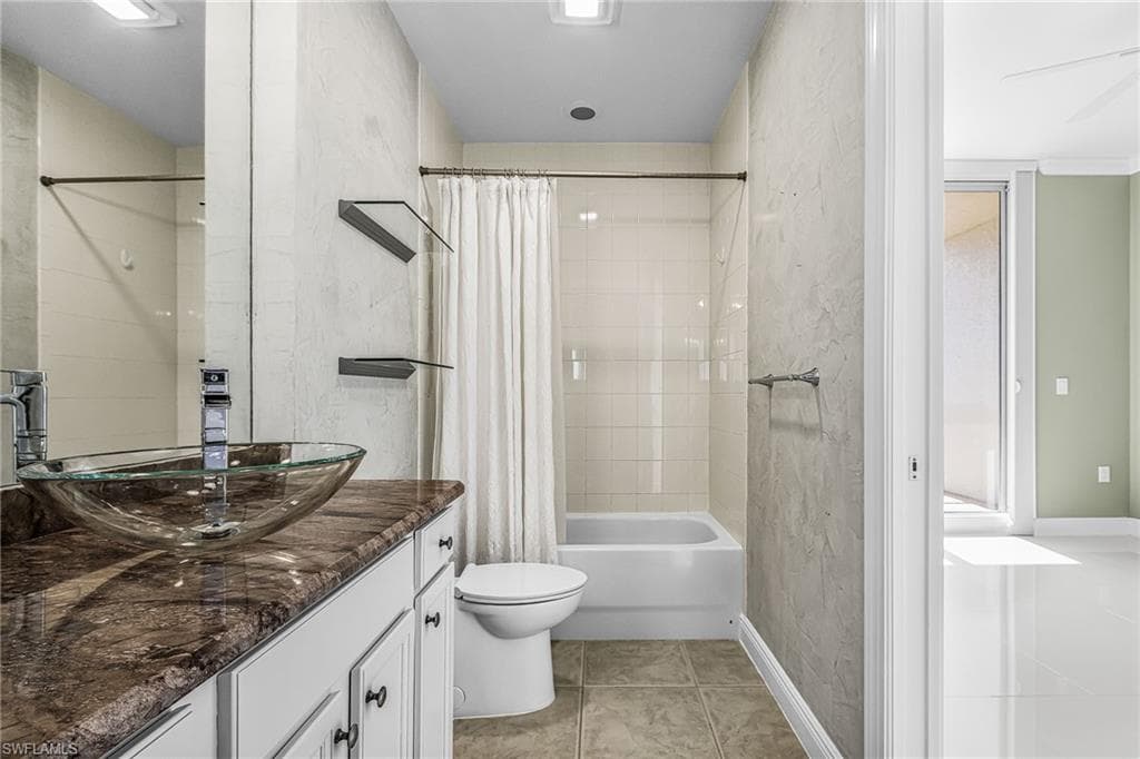 2104 W First ST # 2904, FORT MYERS FL 33901-18