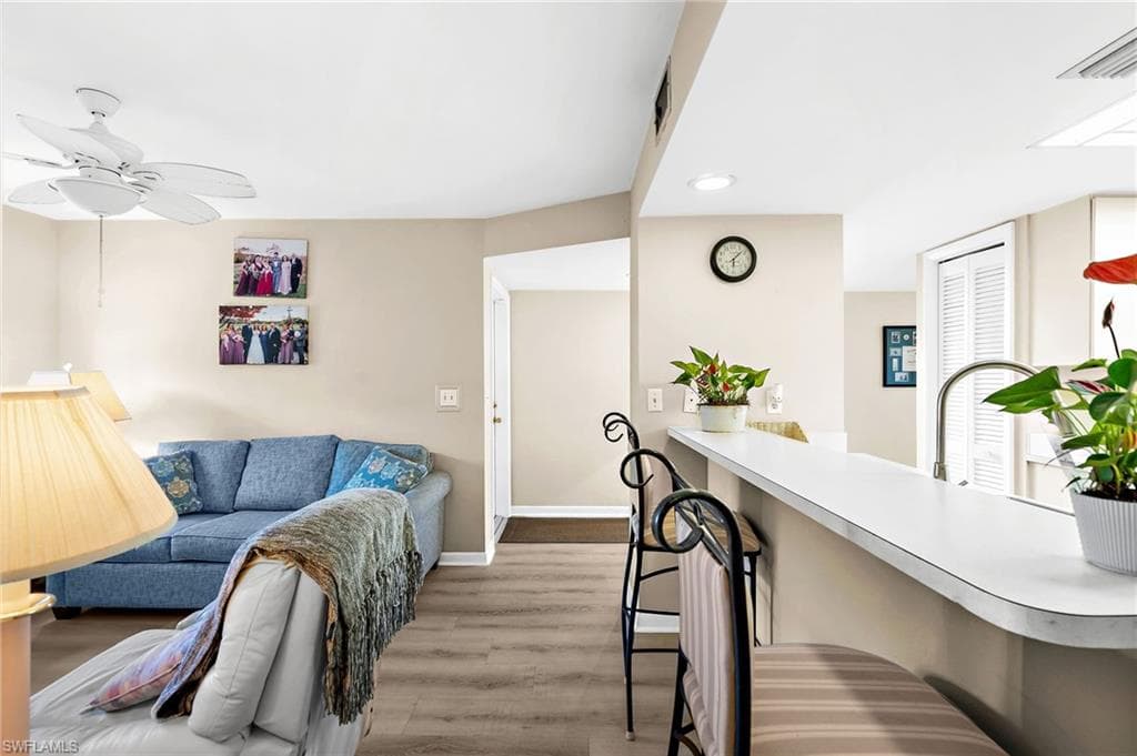 610 Victoria DR # 101C, CAPE CORAL FL 33904-15