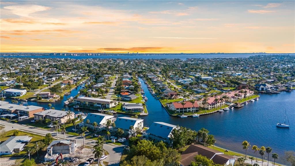 610 Victoria DR # 101C, CAPE CORAL FL 33904-33