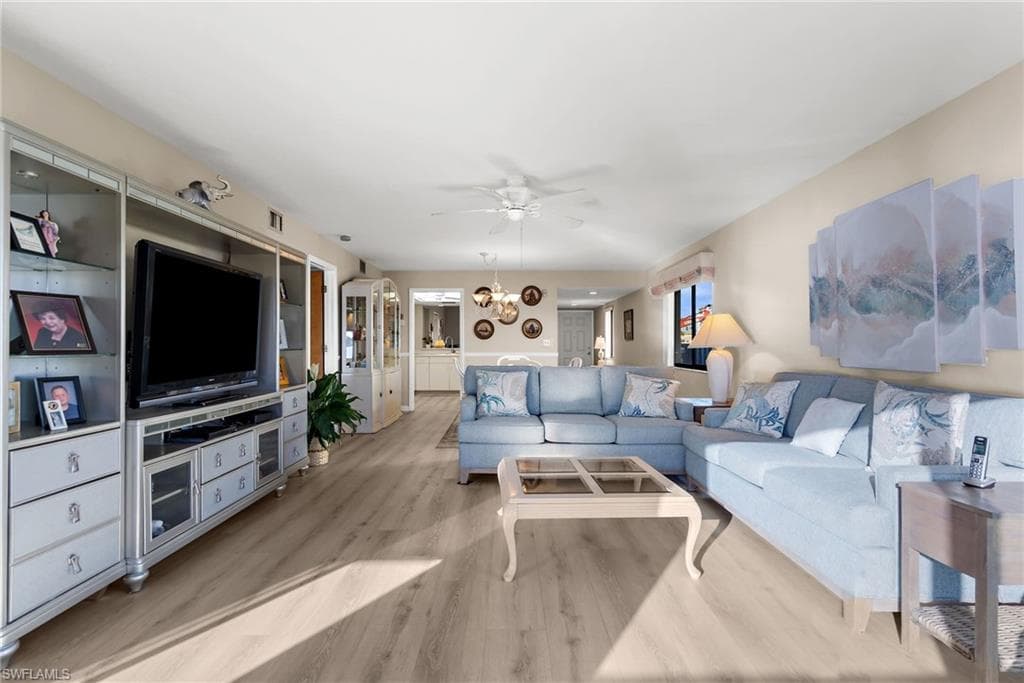 610 Victoria DR # 101C, CAPE CORAL FL 33904-14