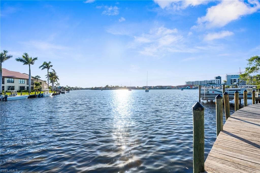 610 Victoria DR # 101C, CAPE CORAL FL 33904-3