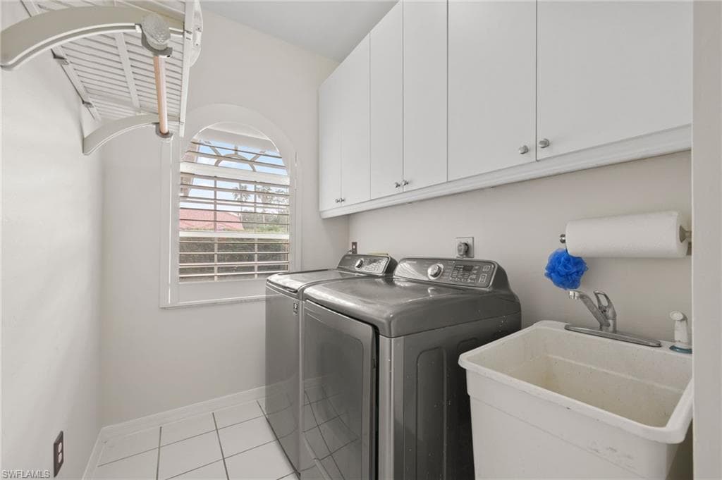 8421 Arborfield CT, FORT MYERS FL 33912-23