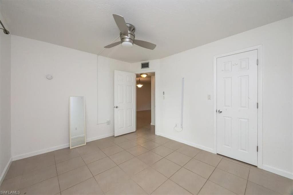 499 Forest Lakes BLVD # 110, NAPLES FL 34105-23