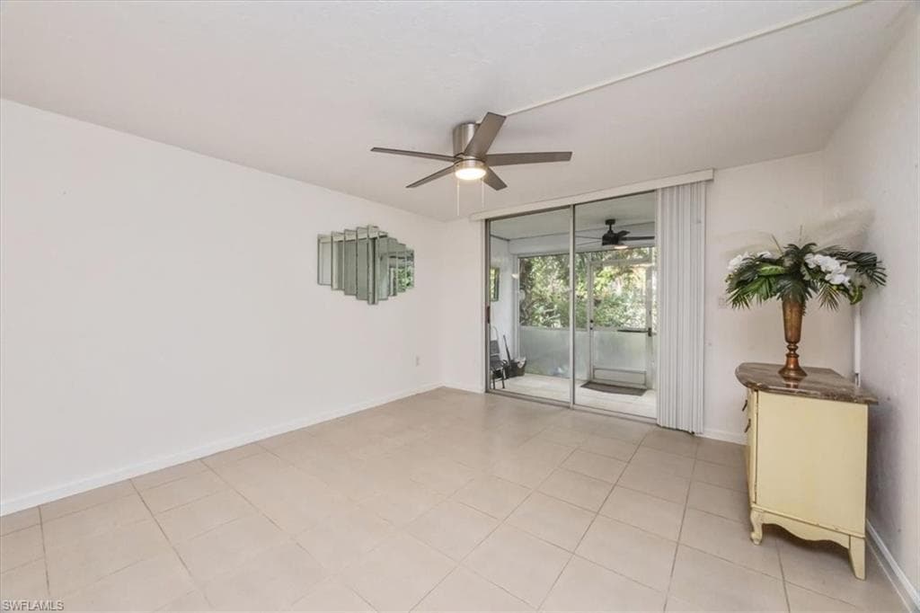 499 Forest Lakes BLVD # 110, NAPLES FL 34105-20