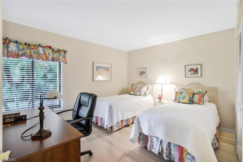 1111 Wildwood LN # 1111, NAPLES FL 34105-12