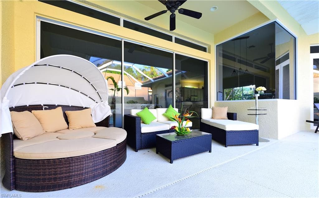 634 Soliel DR, NAPLES FL 34110-8