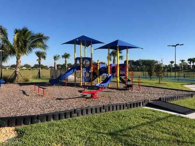 14237 Oviedo PL, FORT MYERS FL 33905-22