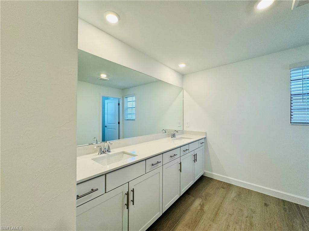 20464 VERAWOOD LOOP LOOP, ESTERO FL 33928-19