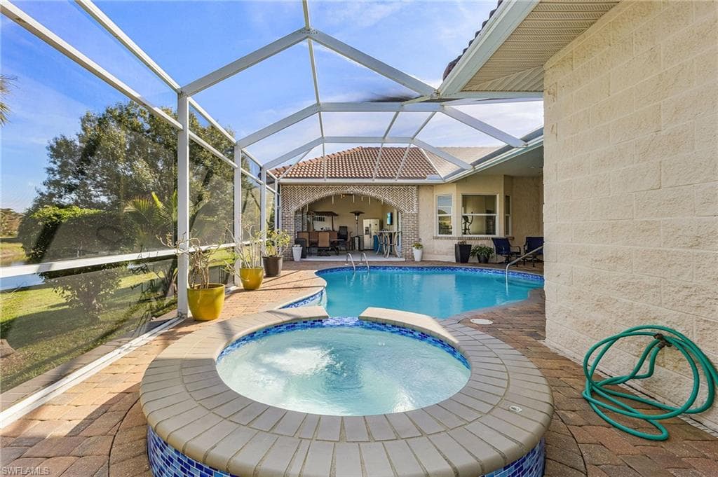 6451 River Club CT, NORTH FORT MYERS FL 33917-3