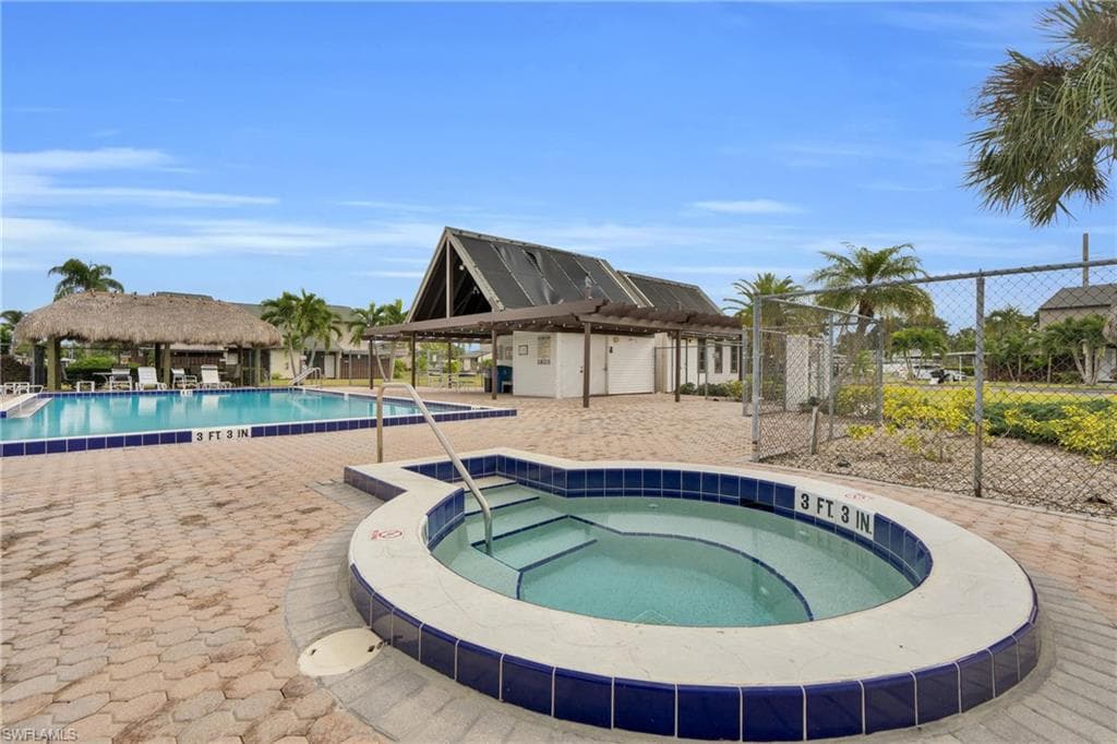 12939 Cherrydale CT, FORT MYERS FL 33919-3