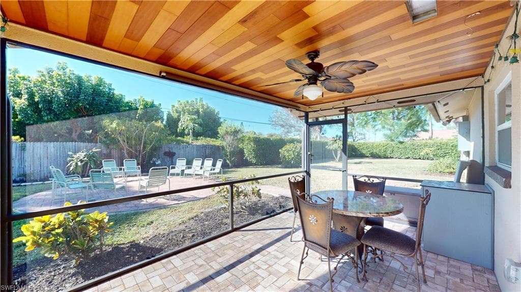 27514 Playa Del Rey LN, BONITA SPRINGS FL 34135-26