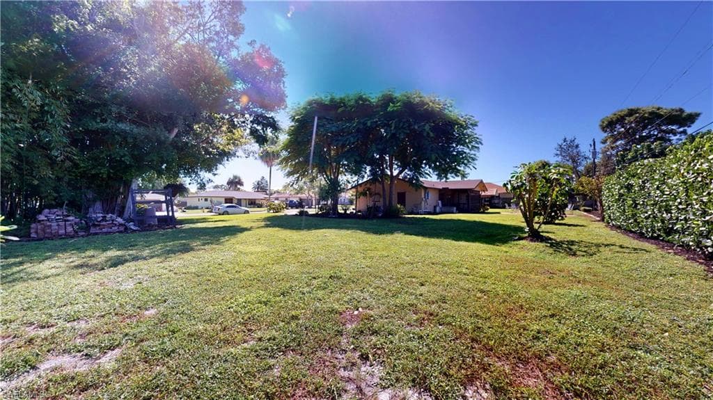 27514 Playa Del Rey LN, BONITA SPRINGS FL 34135-37